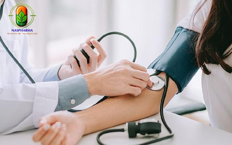Dấu Hiệu Cao Huyết Áp Ở Người Trẻ Có Gì Khác?